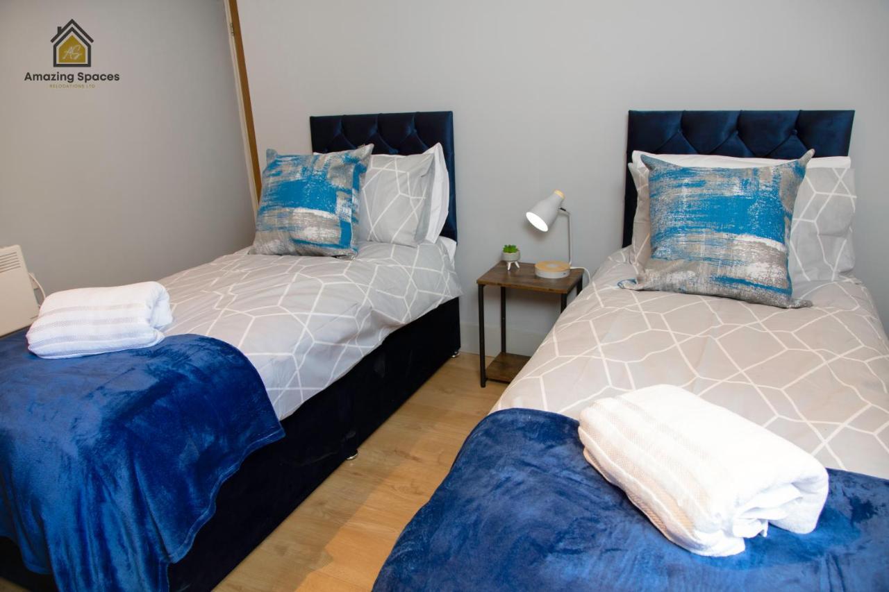 City Centre 2 Bed Flat Sleeps 3 For Work And Leisure With Free Wifi By Amazing Spaces Relocations Ltd Уоррингтон Экстерьер фото
